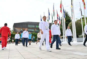 Ермек Маржикпаев и Геннадий Головкин посетили Олимпийскую деревню