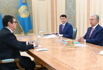 Head of State receives Kazakh Energy Minister