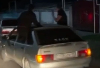 Жамбыл облысында жастар үйлену тойында кортежбен ереже бұзған