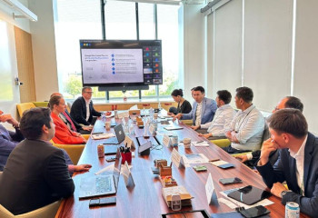 Head of Ministry of Digital Development of Kazakhstan meets with representatives of Google in US