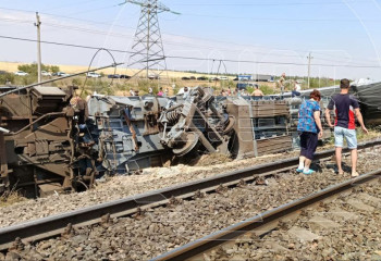 Крушение поезда в России: 140 человек пострадали