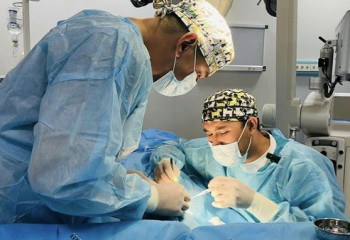 Шымкенттік дәрігерлер балалардың құлақ пердесін бітейтін отаның жаңа түрін тегін жасауда