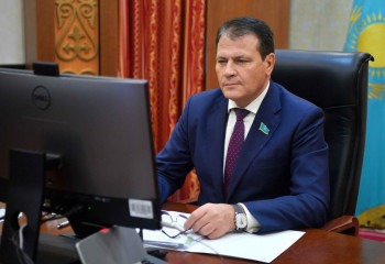 Депутат Лукин предлагает сократить срок договоров и уменьшить премии для снижения страховых затрат