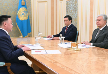 Президент принял председателя Верховного суда Асламбека Мергалиева