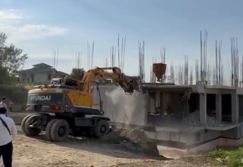 Алматыда тағы бір тұрғын үй кешені сүрілді