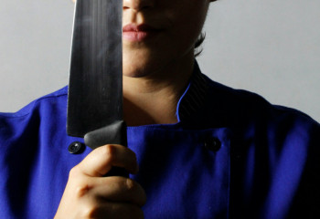 Ақтөбе облысында күйеуін пышақтап өлтірген әйел сотталды