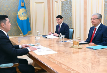 Head of State receives Governor of Astana International Financial Centre Renat Bekturov