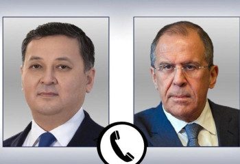 Kazakh, Russian FMs talk over phone