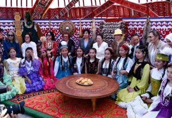 Обряд «Шолпы тағу» провели на этнографическом фестивале в «Бозоке»