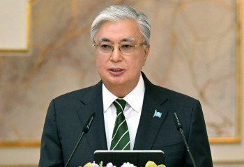 Токаев поздравил победителей Международной химической олимпиады