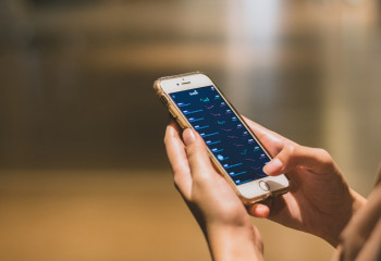 Интернет-алаяққа сенген павлодарлық әйел 30 млн теңгесінен айырылды