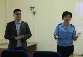 Күніне жүзге жуық адам зорлық-зомбылық көргенін айтып шағымданады – Шерхан Арапбай