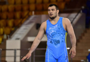 Алимхан Сыздыков вышел в 1/4 финала Олимпиады-2024 в Париже