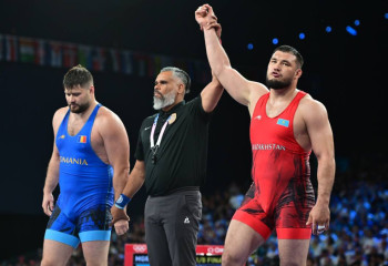 Париж-2024: Балуан Әлімхан Сыздықов ширек финалға өтті