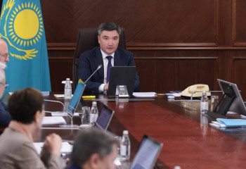 Олжас Бектенов: Мектептердің жаңа оқу жылына толық әзірлігін қамтамасыз ету қажет
