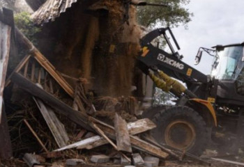 В Костанае идет демонтаж домов, признанных аварийными после паводка