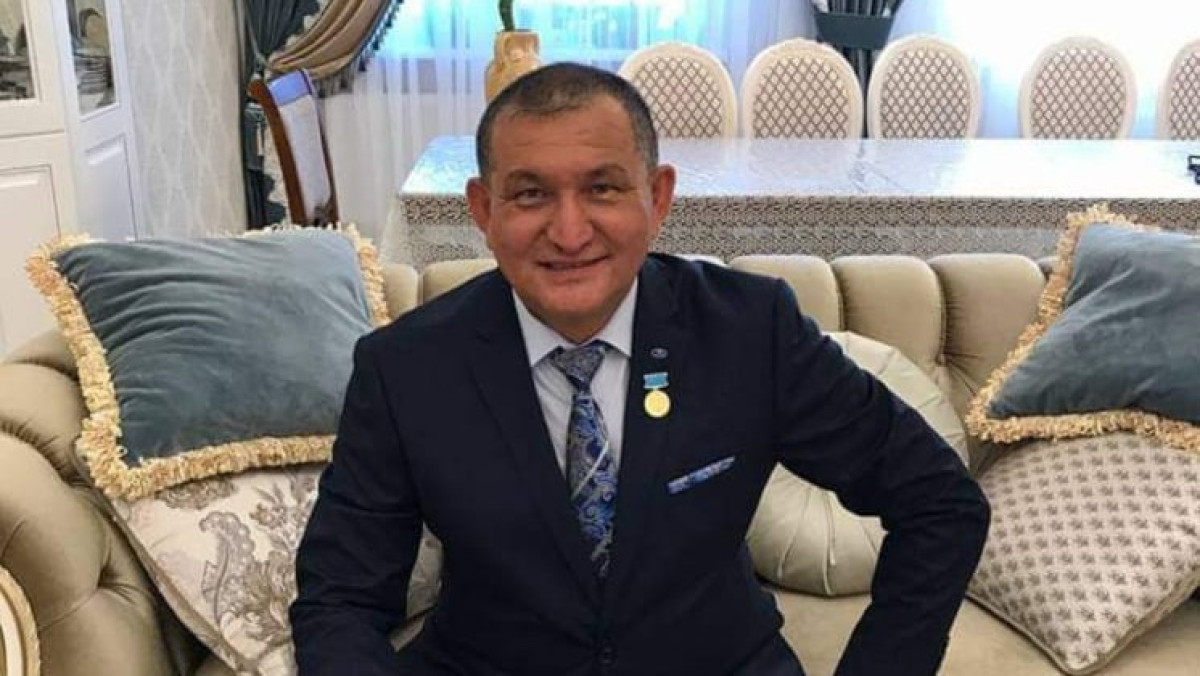  кейіпкердің жеке мұрағатынан 