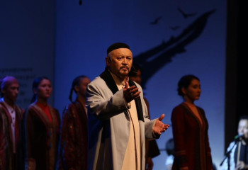 Алматыда Абай күніне арналған концерт-спектакль өтті