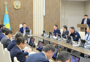 Асхат Шахаров поручил усилить поддержку отечественных товаропроизводителей