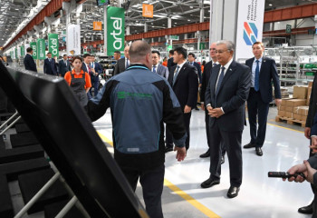 Head of the State visits enterprise for production of household appliances in Saran