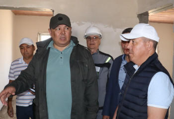 Kanat Bozumbayev instructs to accelerate construction of housing for flood victims in West Kazakhstan region