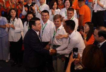 Министр ауылдық мектептердің жас ұстаздарымен кездесті