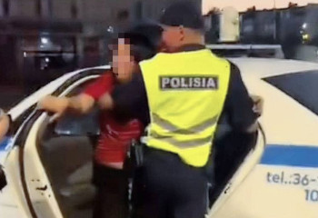 Абай облысында қоғамдық тәртіпті бұзып, балағат сөздер айтқан екі әйел жауапқа тартылды