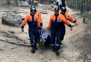 Травмой ноги обернулся для акмолинской пенсионерки поход в горы