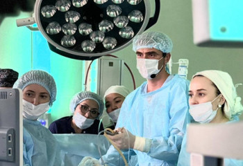 Четыре здоровых малыша родятся в Алматы благодаря внутриутробным операциям