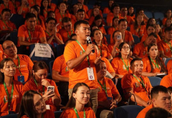 Ғани Бейсембаев ауылдан келген жас ұстаздардың мәселелерін тыңдады