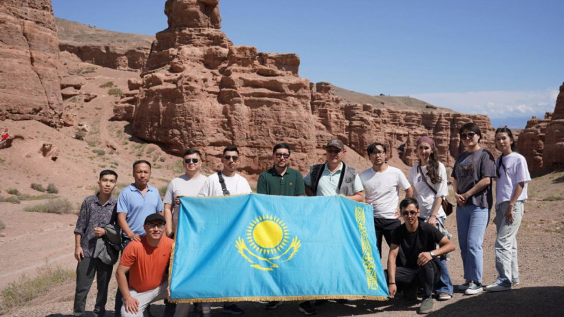  Мәдениет және ақпарат министрлігі 