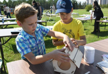 Астанчане создали дома для птиц