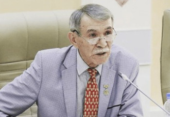 Әбдірашит Бәкірұлы: Тіліміздің тарихы жиырма бес мың жылға дейінгі кезеңді қамтиды