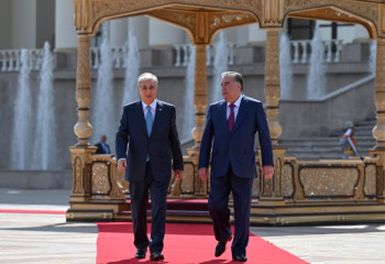 Kassym-Jomart Tokayev holds talks with Emomali Rahmon