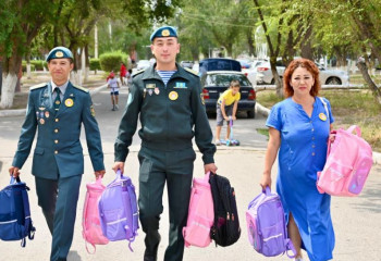 Әскерилер «Мектепке жол» қайырымдылық акциясына қатысты