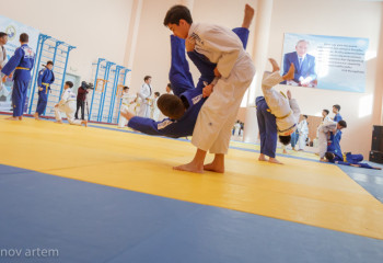 Казахстанский вольник Бакдаулет Акимжан стал бронзовым призером ЧМ