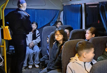 35 потерявшихся детей вернули полицейские родителям в Караганде