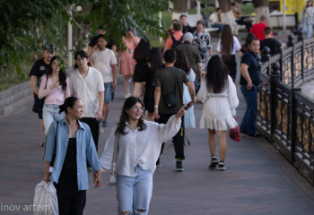 В стране стартовал конкурс среди молодежи на премию «Uly dala saryny»