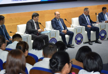 Strengthening culture of interethnic relations discussed at seminar in Turkestan