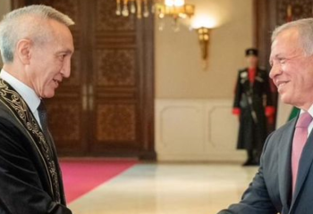 Ambassador of Kazakhstan presented his credentials to King of Jordan