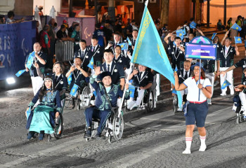 Паралимпиада-2024: қазақстандық спортшылар еліміздің туын алып шықты