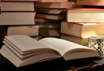 Қазақстандағы ауыл кітапханаларына президенттің атынан көркем әдебиеттер табысталды