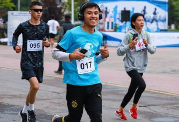 Астананың тарихи көшелерінде жүгіру марафоны өтті