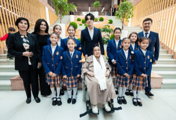 Еліміздегі алғашқы креативті мектептің ашылуына Димаш келді