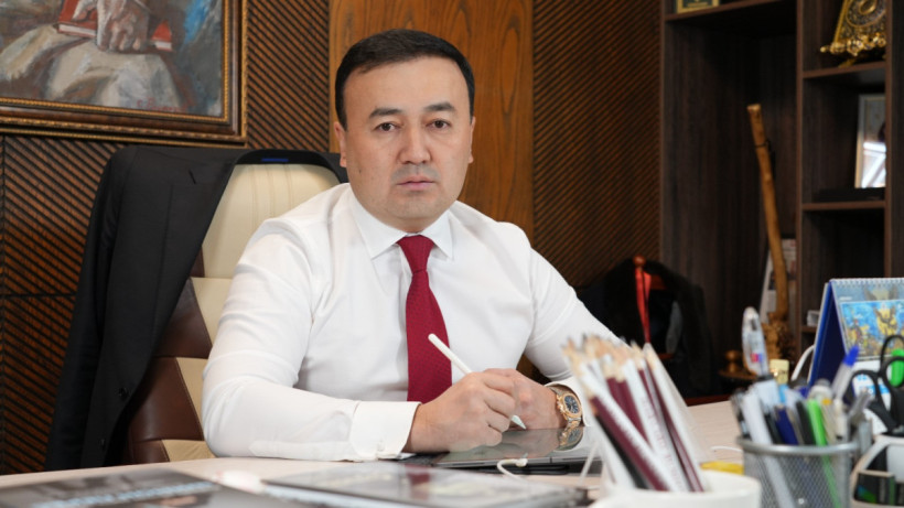  жеке мұрағаттан 