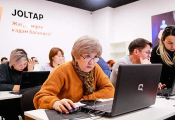 JOLTAP: Астаналықтар графикалық дизайнды меңгеріп, одан табыс таба бастайды