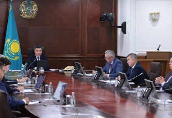 Олжас Бектенов МӘМС бойынша тапсырма берді