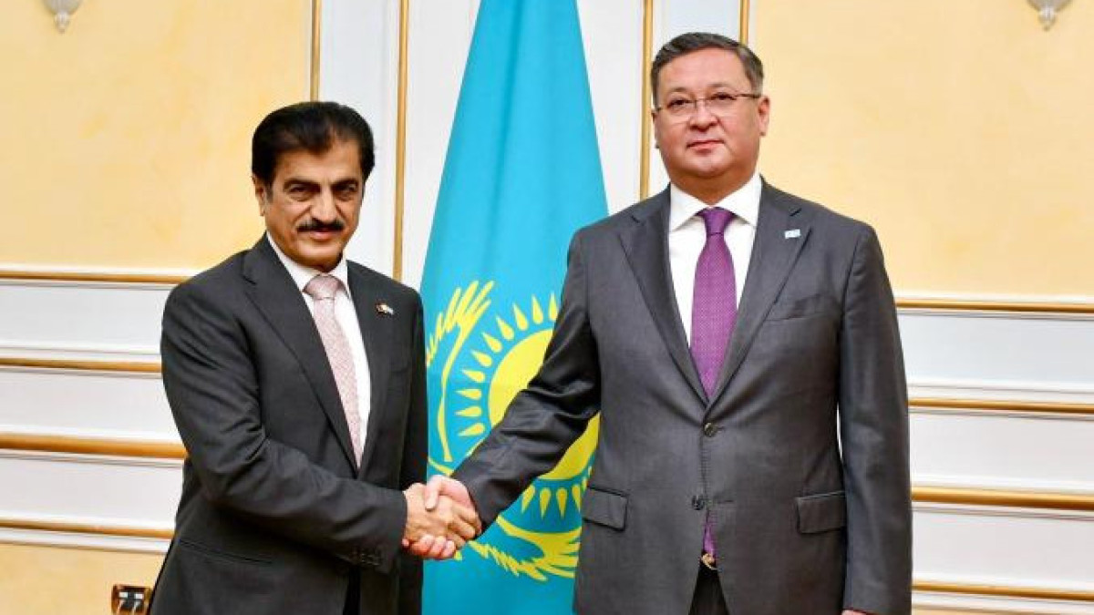 Kazakh FM receives Ambassador of Qatar