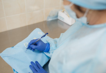 Маймыл шешегімен күрес: Қауіпсіздік шаралары мен жаңа қаулы