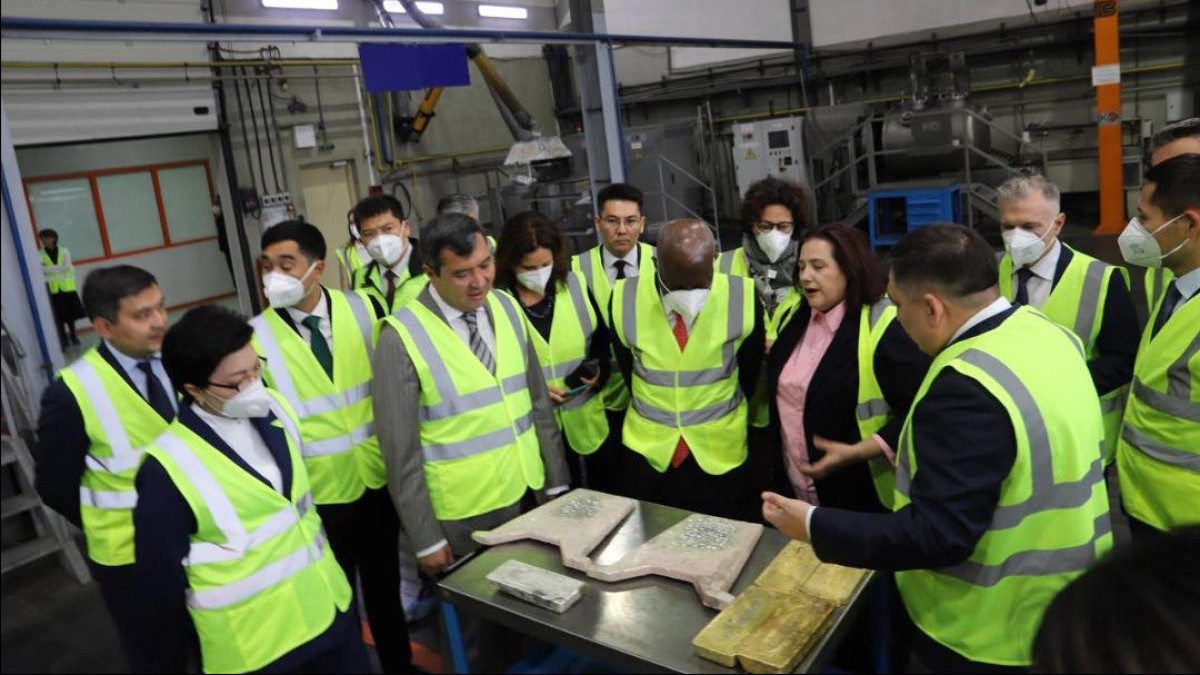  Kazakh Ministry of Labor and Protection of the Population 